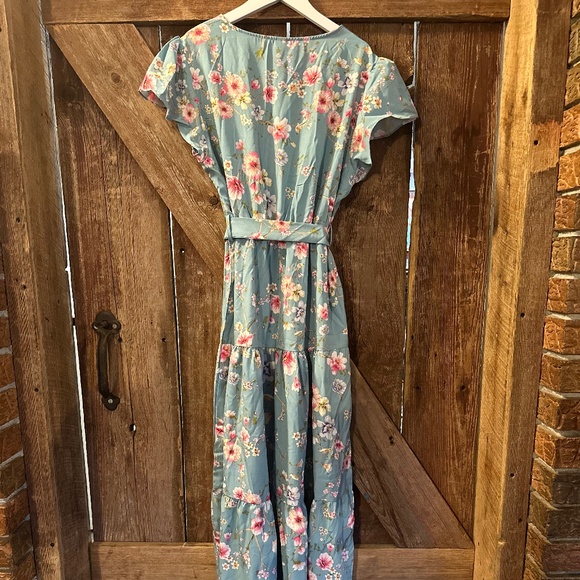 New Women's Large Ranlege Sage Green Floral Maxi Dress V-Neck Flutter Sleeves - Picture 9 of 9